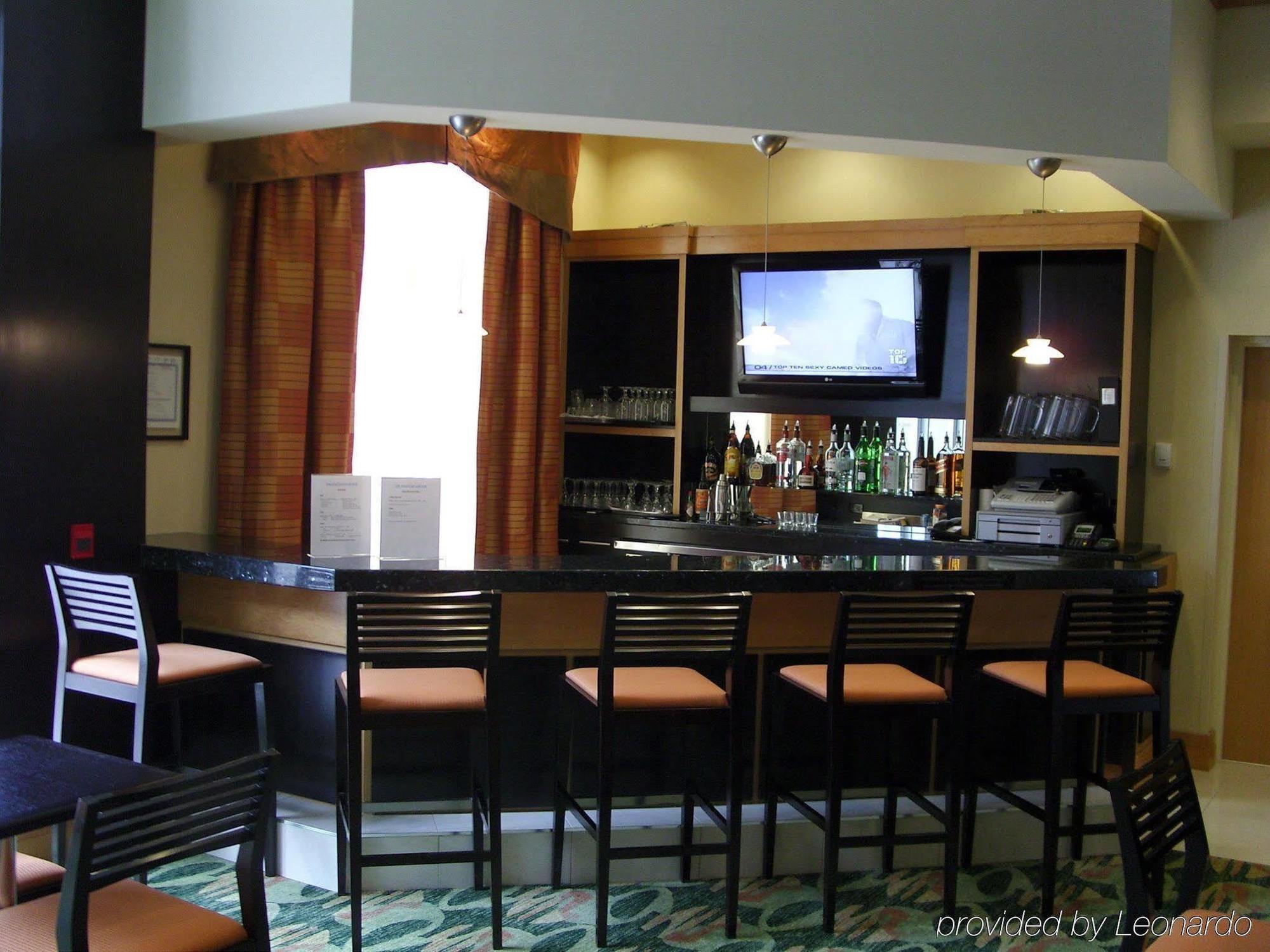 Fairfield Inn & Suites By Marriott Guelph Restoran gambar